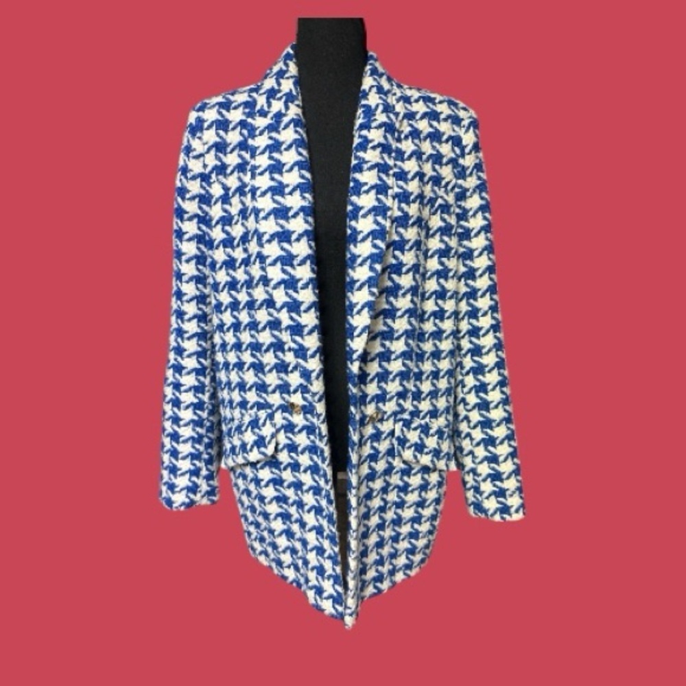 River Island Blue and White Houndstooth Blazer Size 10